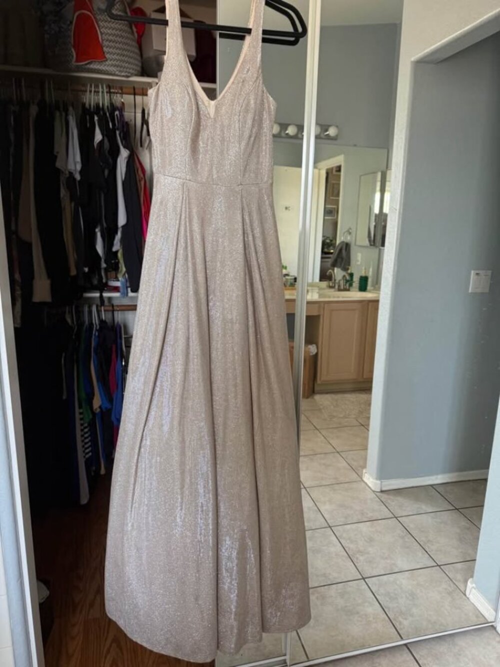 Smart Champagne Glitter Prom Dress Size 3/4